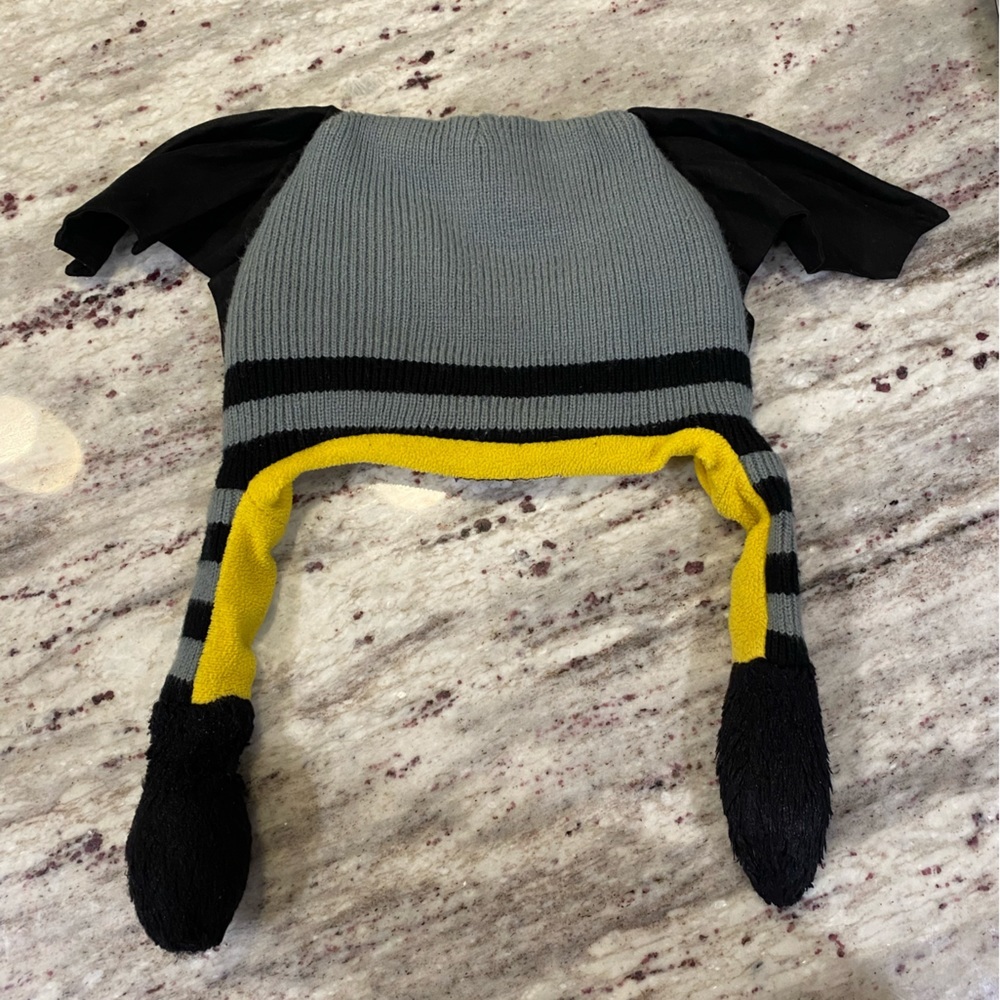 BATMAN | Animated Winter Hat | full coverage | Boys Size M - Picture 3 of 8